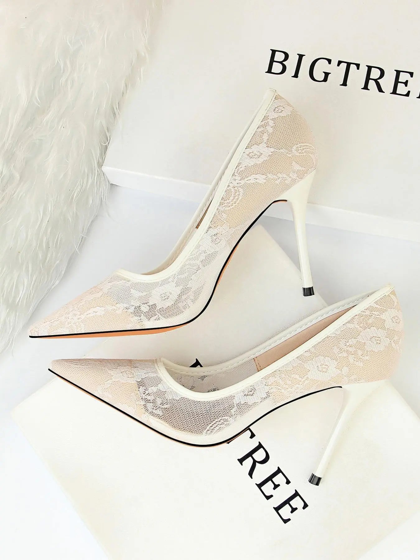 Women'S Mesh Hollow Design with Contrast Lace Pointed Toe Stiletto Heeled, Stylish Elegant Classy High Heeled Dress Formal Shoes for Party, Perfect Footwear for Outfit Matching, Wedding Party Shoes